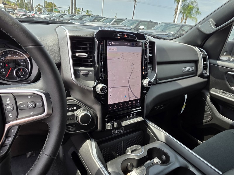 2025 Ram 1500 Big Horn 1C6RREFPXSN770198