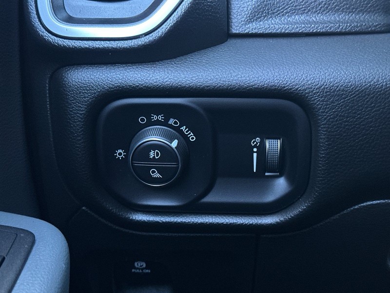 2023 Ram 1500 Big Horn/Lone Star 1C6RREFT5PN559513