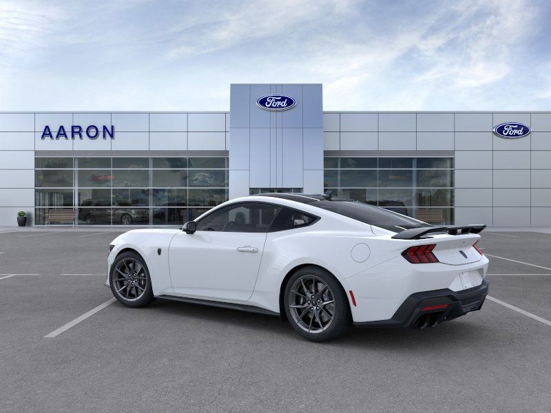 2024 Ford Mustang Dark Horse 1FA6P8R07R5508012