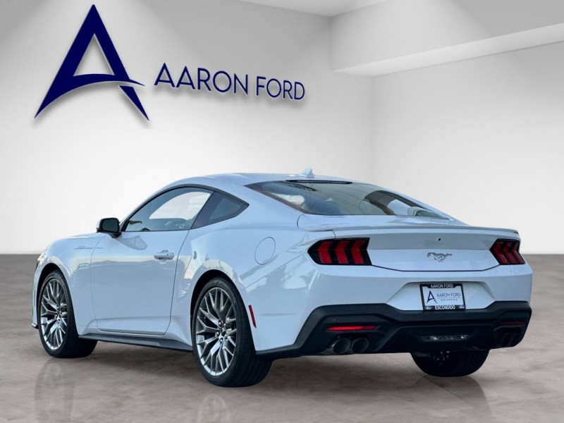 2026 Ford Mustang EcoBoost Premium 1FA6P8TH6T5106035