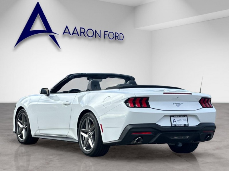 2026 Ford Mustang EcoBoost Premium 1FAGP8UH6T5105132