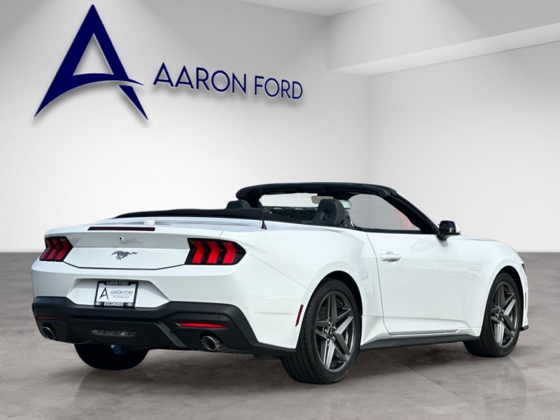 2026 Ford Mustang EcoBoost Premium 1FAGP8UH6T5105132