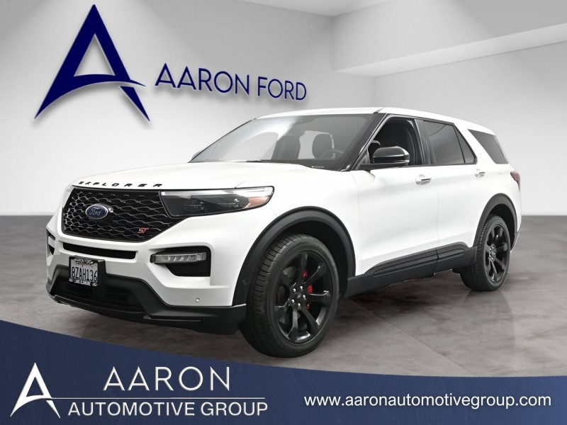 2022 Ford Explorer ST's photo