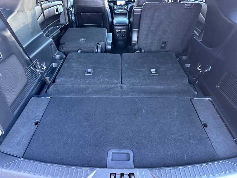 2023 Ford Explorer ST 1FM5K8GC8PGB28496