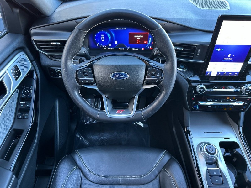 2023 Ford Explorer ST 1FM5K8GC8PGB28496