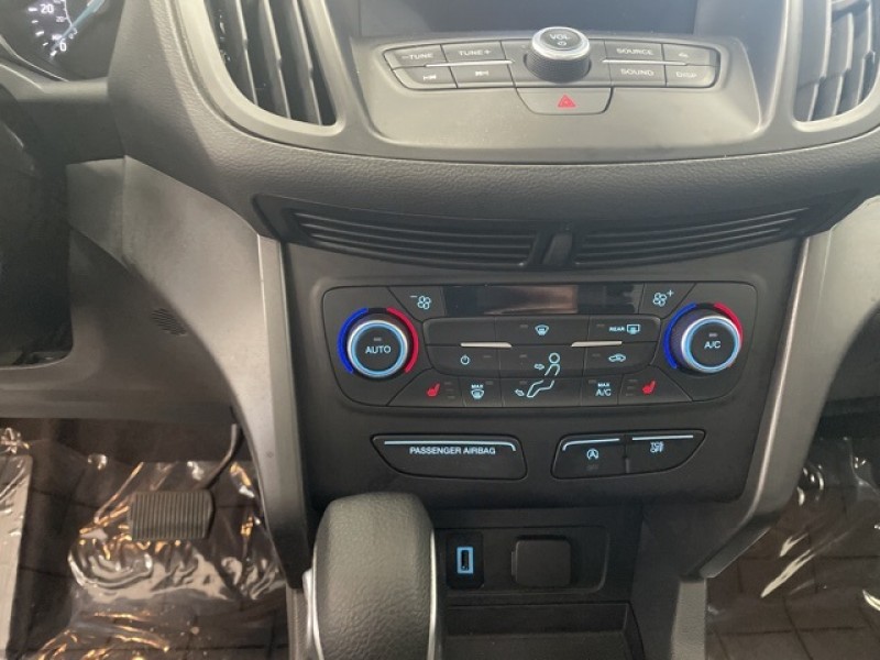 2018 Ford Escape SE 1FMCU9GD7JUA56084 2018 Ford Escape SE 1FMCU9GD7JUA56084