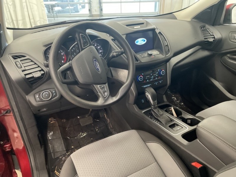2018 Ford Escape SE 1FMCU9GD7JUA56084 2018 Ford Escape SE 1FMCU9GD7JUA56084