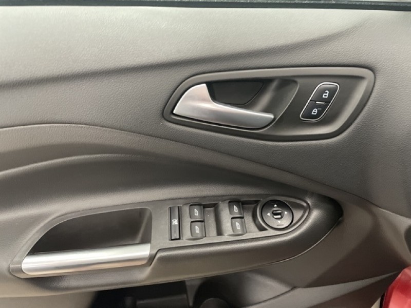 2018 Ford Escape SE 1FMCU9GD7JUA56084 2018 Ford Escape SE 1FMCU9GD7JUA56084
