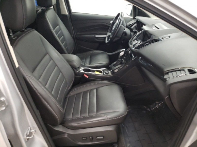 2016 Ford Escape Titanium 1FMCU9J98GUC27325 2016 Ford Escape Titanium 1FMCU9J98GUC27325