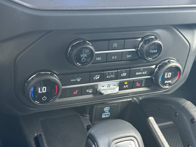 2025 Ford Bronco Big Bend 1FMEE7BH8SLB15705