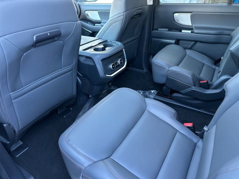 2025 Ford Expedition Active 1FMJU1J85SEA71988