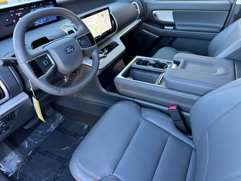2025 Ford Expedition Active 1FMJU1J85SEA71988
