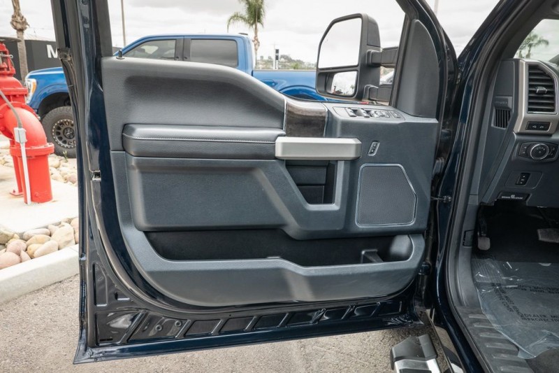 2022 Ford F-350SD Lariat 1FT8W3A60NEG41259