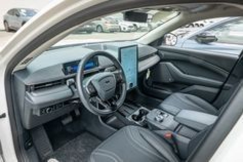 2022 Ford F-350SD Lariat 1FT8W3A60NEG41259