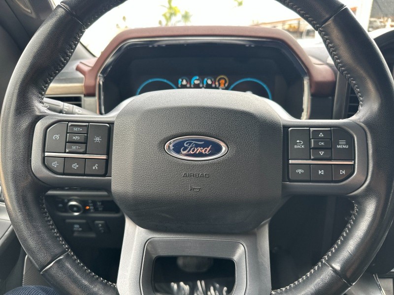 2023 Ford F-150 Lariat 1FTEW1C83PKE32074