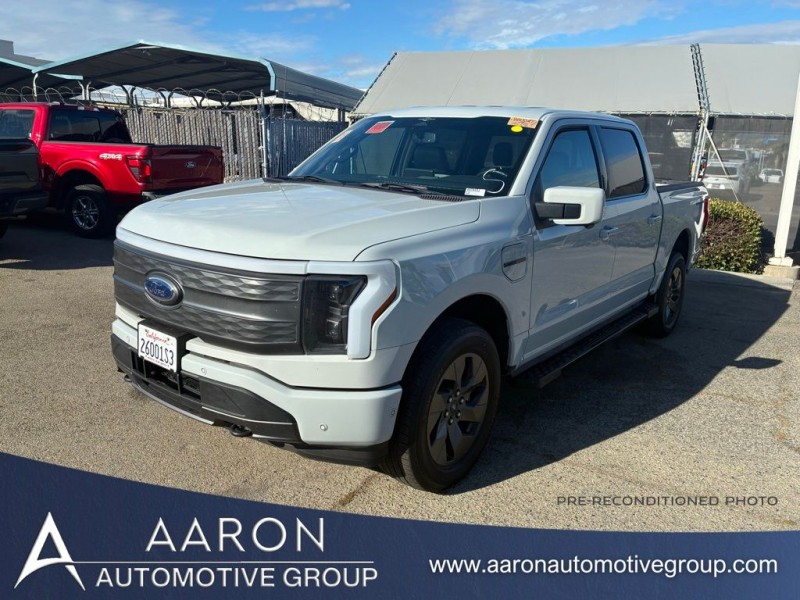 2023 Ford F-150 Lightning Lariat 1FTVW1EL2PWG10938