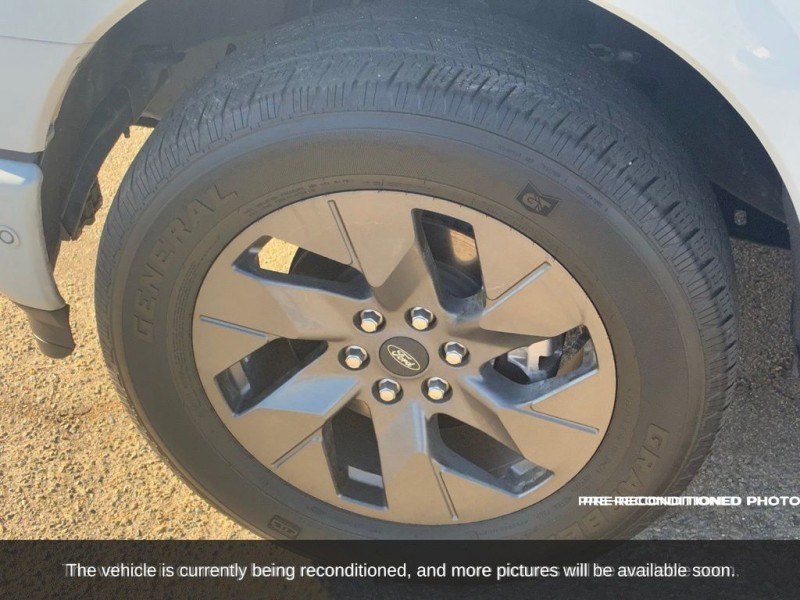 2023 Ford F-150 Lightning Lariat 1FTVW1EL2PWG10938