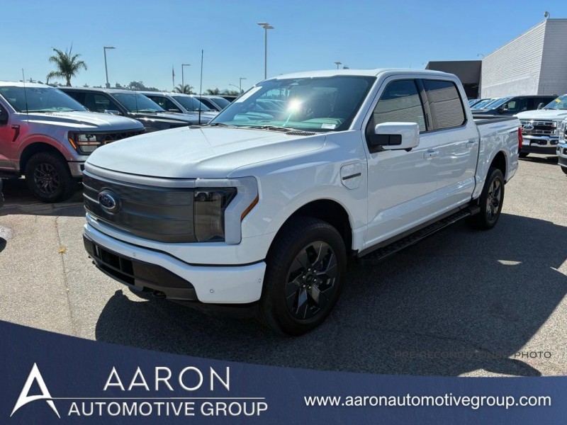 2023 Ford F-150 Lightning LARIAT 1FTVW1EV6PWG10281