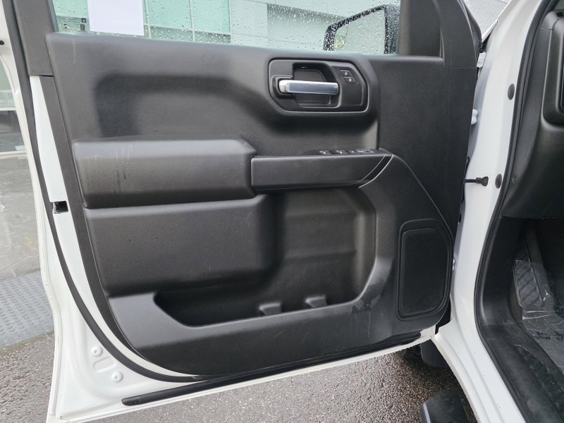 2022 Chevrolet Silverado 1500 LTD Custom 1GCRWBEK7NZ193567