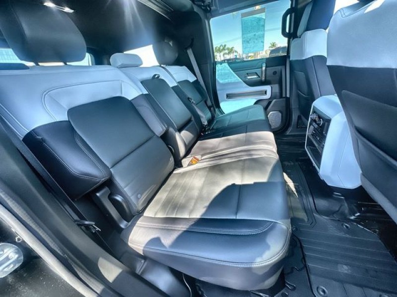 2024 GMC Hummer EV SUV 3X 1GKB0RDC0RU114804