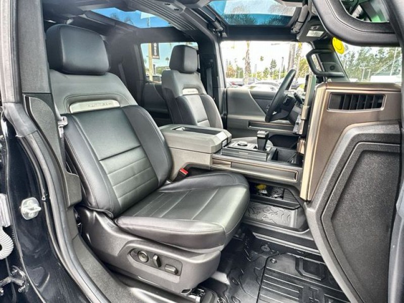 2025 GMC Hummer EV SUV 3X 1GKB0RDC3SU102748