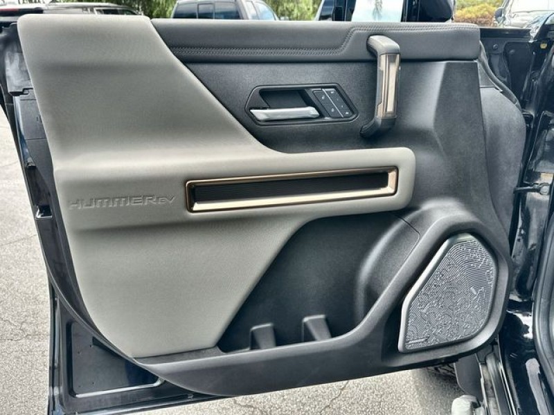2025 GMC Hummer EV SUV 3X 1GKB0RDC3SU102748