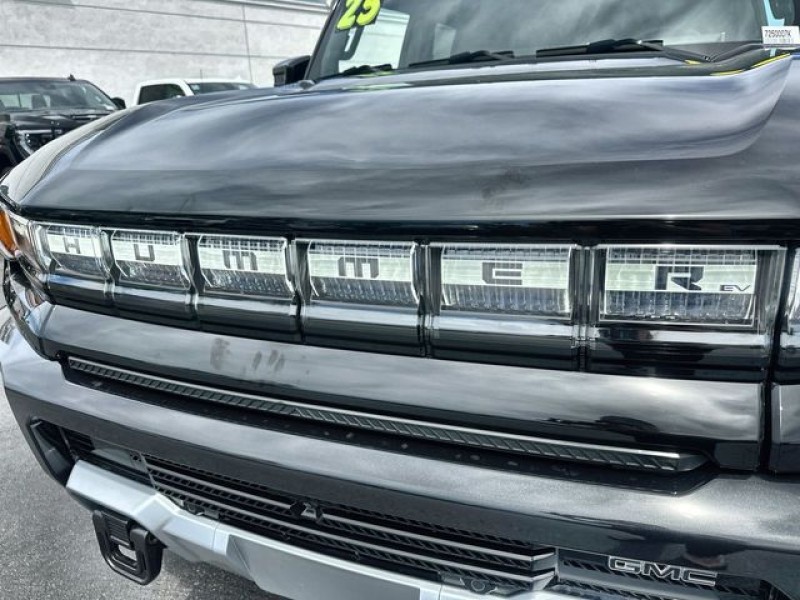 2025 GMC Hummer EV SUV 3X 1GKB0RDC3SU102748