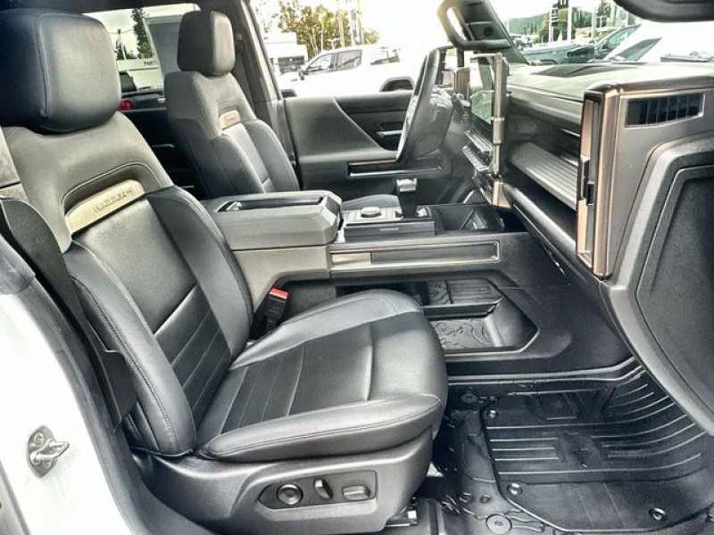 2024 GMC Hummer EV SUV 3X 1GKB0RDC8RU107681