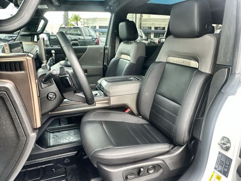 2024 GMC Hummer EV SUV 3X 1GKB0RDC8RU107681