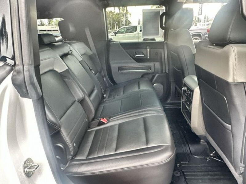 2024 GMC Hummer EV SUV 3X 1GKB0RDC8RU107681