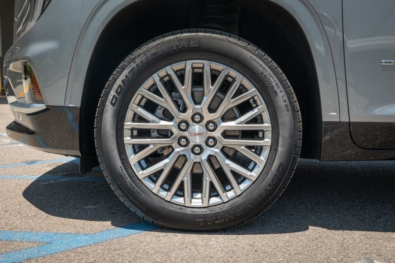 2024 GMC Acadia Denali 1GKENLKS3RJ178312
