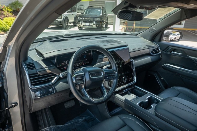 2024 GMC Acadia Denali 1GKENLKS3RJ178312