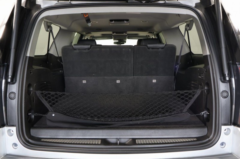 2017 GMC Yukon XL SLT 1GKS1GKC6HR310249