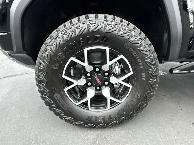 2026 GMC Canyon AT4X 1GTP2EEK1T1110098