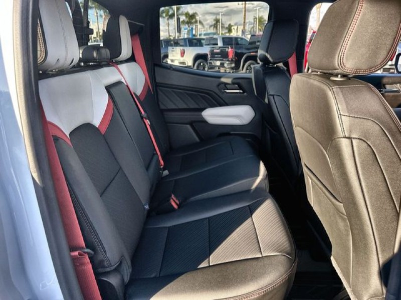 2026 GMC Canyon AT4X 1GTP2EEK4T1138820
