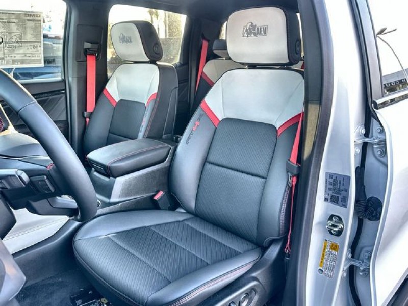 2026 GMC Canyon AT4X 1GTP2EEK4T1138820