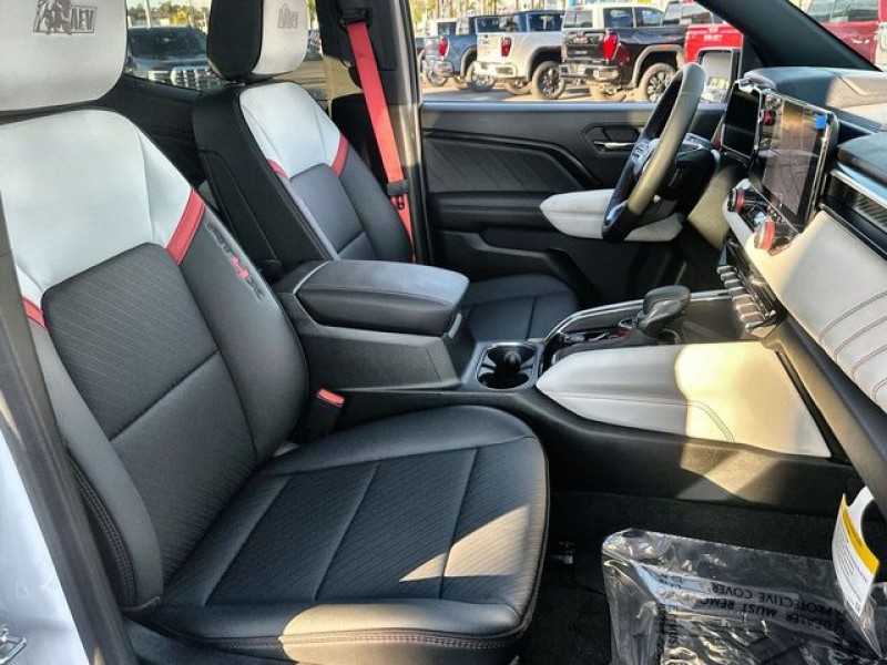 2026 GMC Canyon AT4X 1GTP2EEK4T1138820
