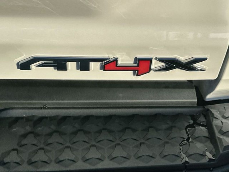 2026 GMC Canyon AT4X 1GTP2EEK4T1138820
