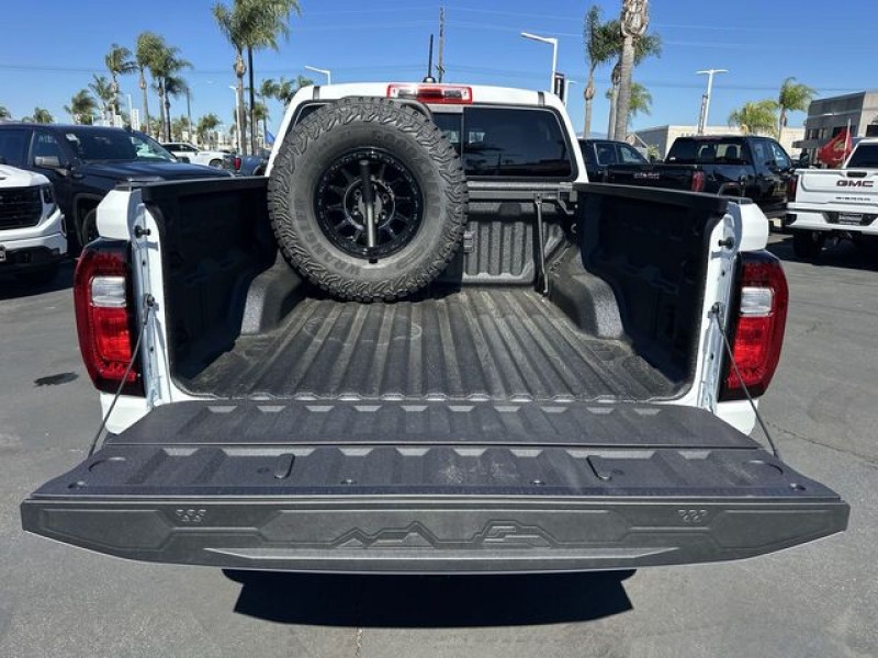 2026 GMC Canyon AT4X 1GTP2EEKXT1135811