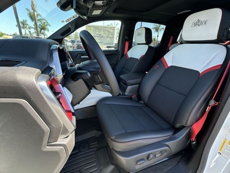 2026 GMC Canyon AT4X 1GTP2EEKXT1135811