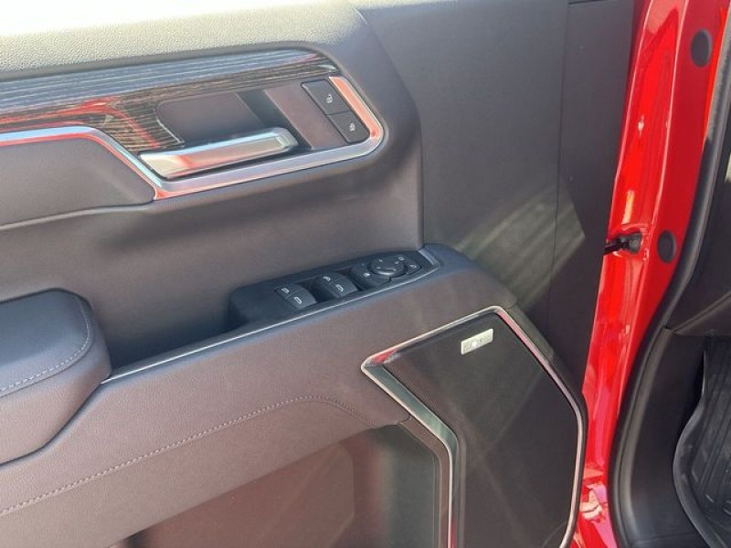 2025 GMC Sierra 1500 Elevation 1GTUUCED6SZ272165