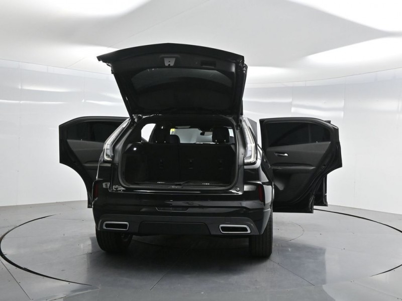 2024 Cadillac XT4 Sport 1GYFZER49RF182787