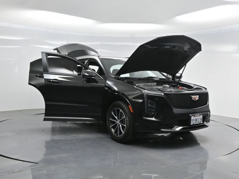2024 Cadillac XT4 Sport 1GYFZER49RF182787