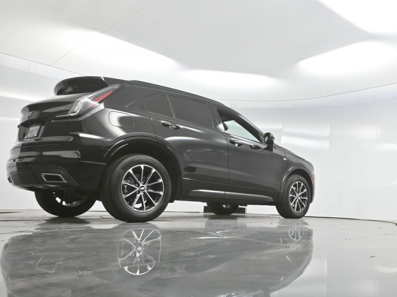 2024 Cadillac XT4 Sport 1GYFZER49RF182787