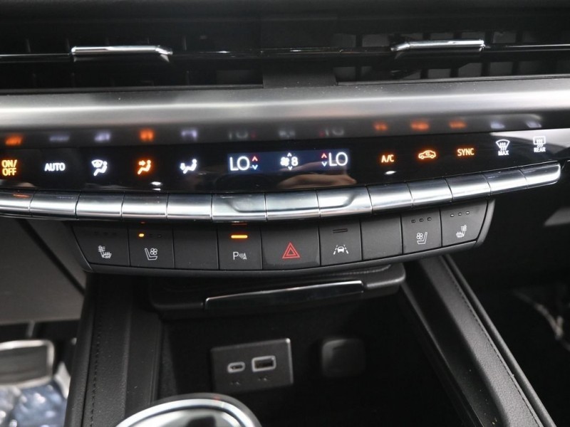 2024 Cadillac XT4 Sport 1GYFZER49RF182787