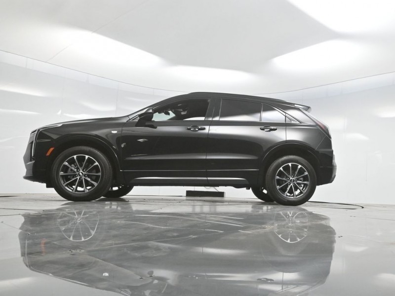 2024 Cadillac XT4 Sport 1GYFZER49RF182787