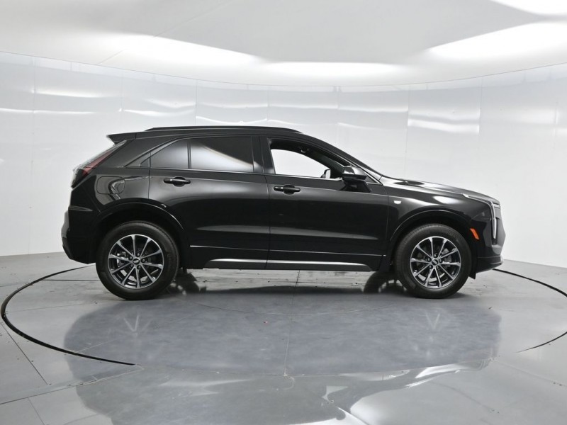 2024 Cadillac XT4 Sport 1GYFZER49RF182787