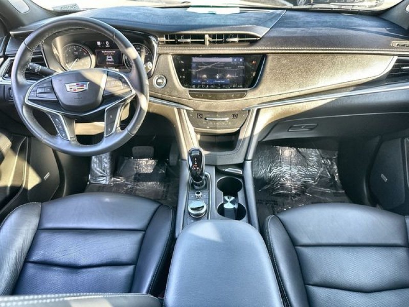 2024 Cadillac XT5 Premium Luxury 1GYKNCR41RZ749801