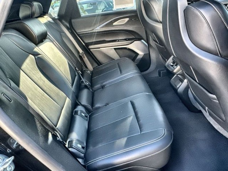 2024 Cadillac LYRIQ Luxury 1GYKPRRK1RZ135553