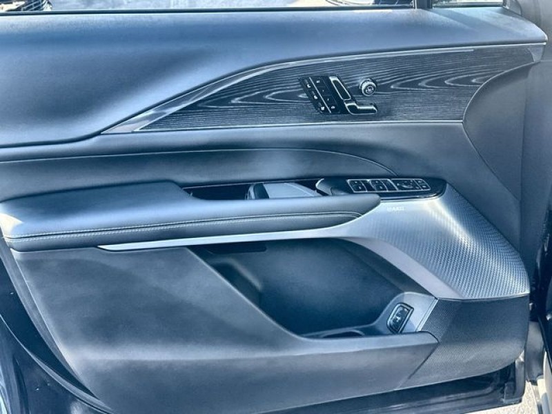 2024 Cadillac LYRIQ Luxury 1GYKPRRK1RZ135553